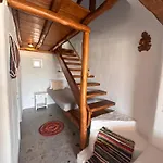 Rizes Mykonos - Folklore Farmstead בית חווה אנו מרה