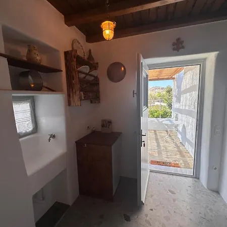 Rizes Mykonos - Folklore Farmstead