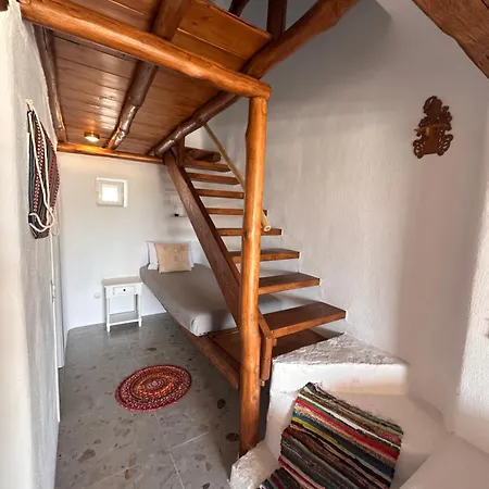 Rizes Mykonos - Folklore Farmstead Bauernhof Ano Mera