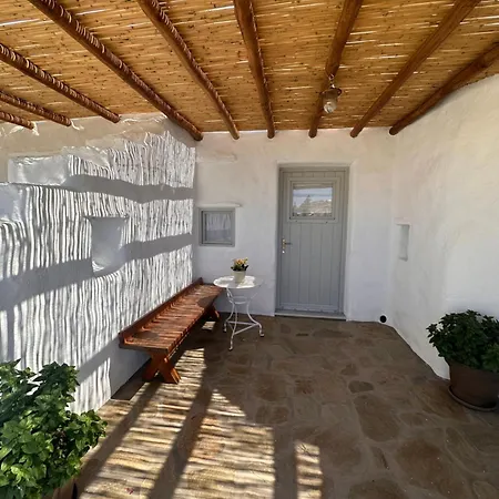 Rizes Mykonos - Folklore Farmstead アノ・メラ