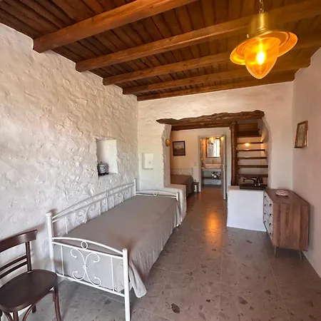 Bauernhof Rizes Mykonos - Folklore Farmstead *