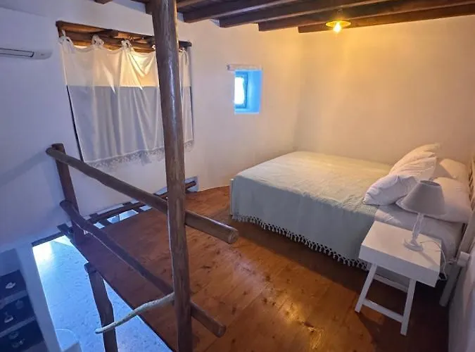 Rizes Mykonos - Folklore Farmstead Çiftlik konaklama Ano Mera