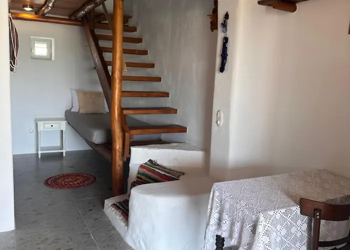 Rizes Mykonos - Folklore Farmstead *