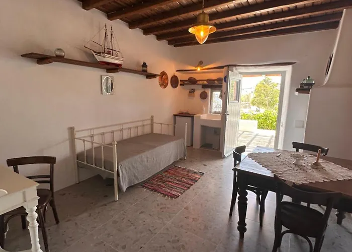 Rizes Mykonos - Folklore Farmstead Çiftlik konaklama Ano Mera