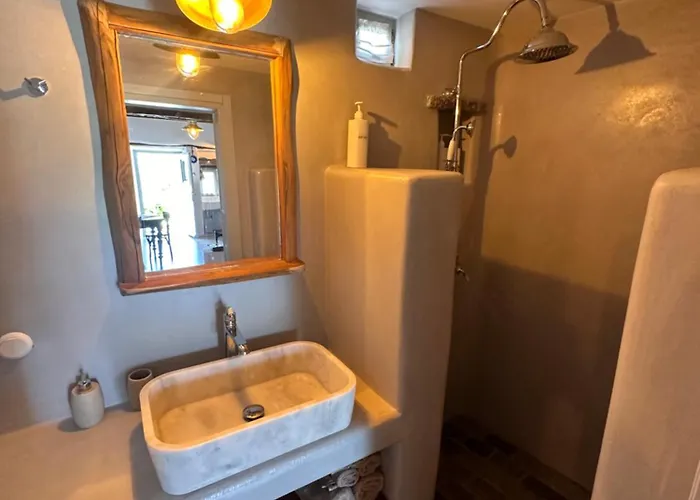 Rizes Mykonos - Folklore Farmstead * Ano Mera