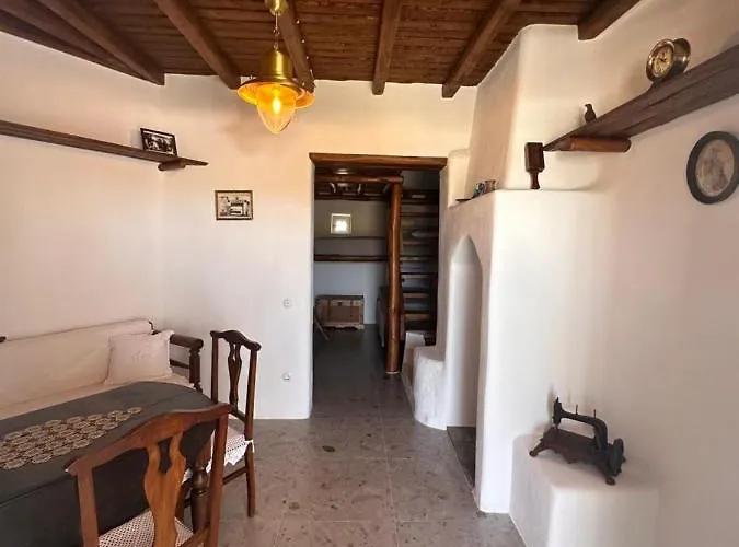 Rizes Mykonos - Folklore Farmstead * Ano Mera