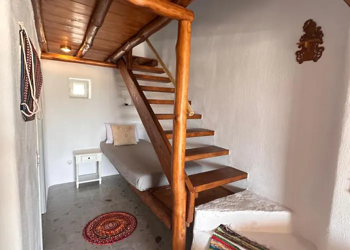 Rizes Mykonos - Folklore Farmstead Farm stay Ano Mera